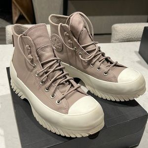 Converse lugged winter size 9